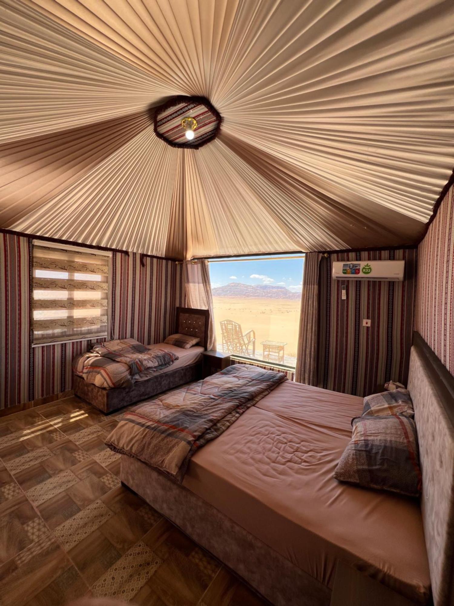 Luxury tent Wadi Mars Camp