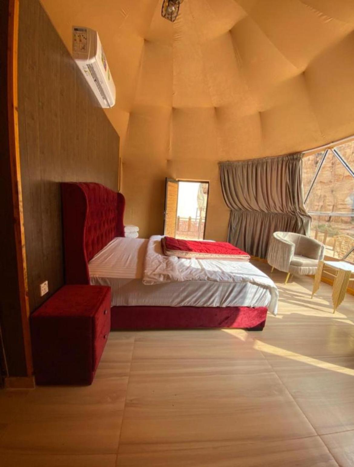 Luxury tent Wadi Mars Camp Wadi Rum